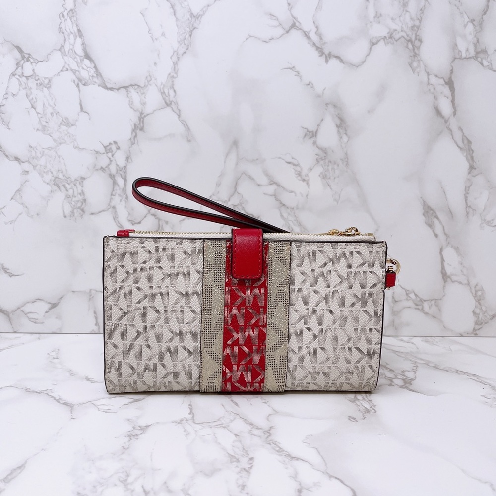 Michael Kors wallet - Picture 4 of 7